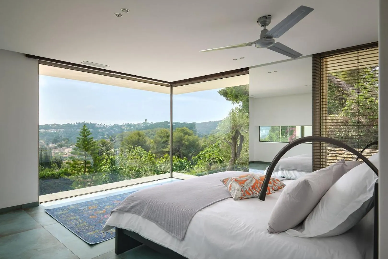 Cannes - Modern Villa With 180° Sea View Vallauris