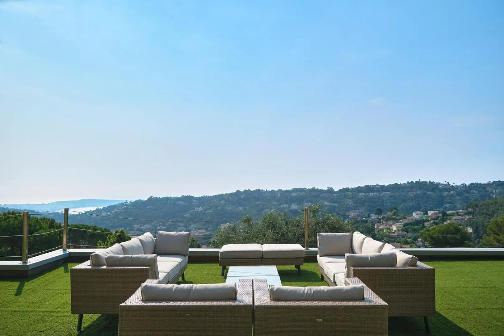 Cannes - Modern Villa With 180° Sea View Vallauris