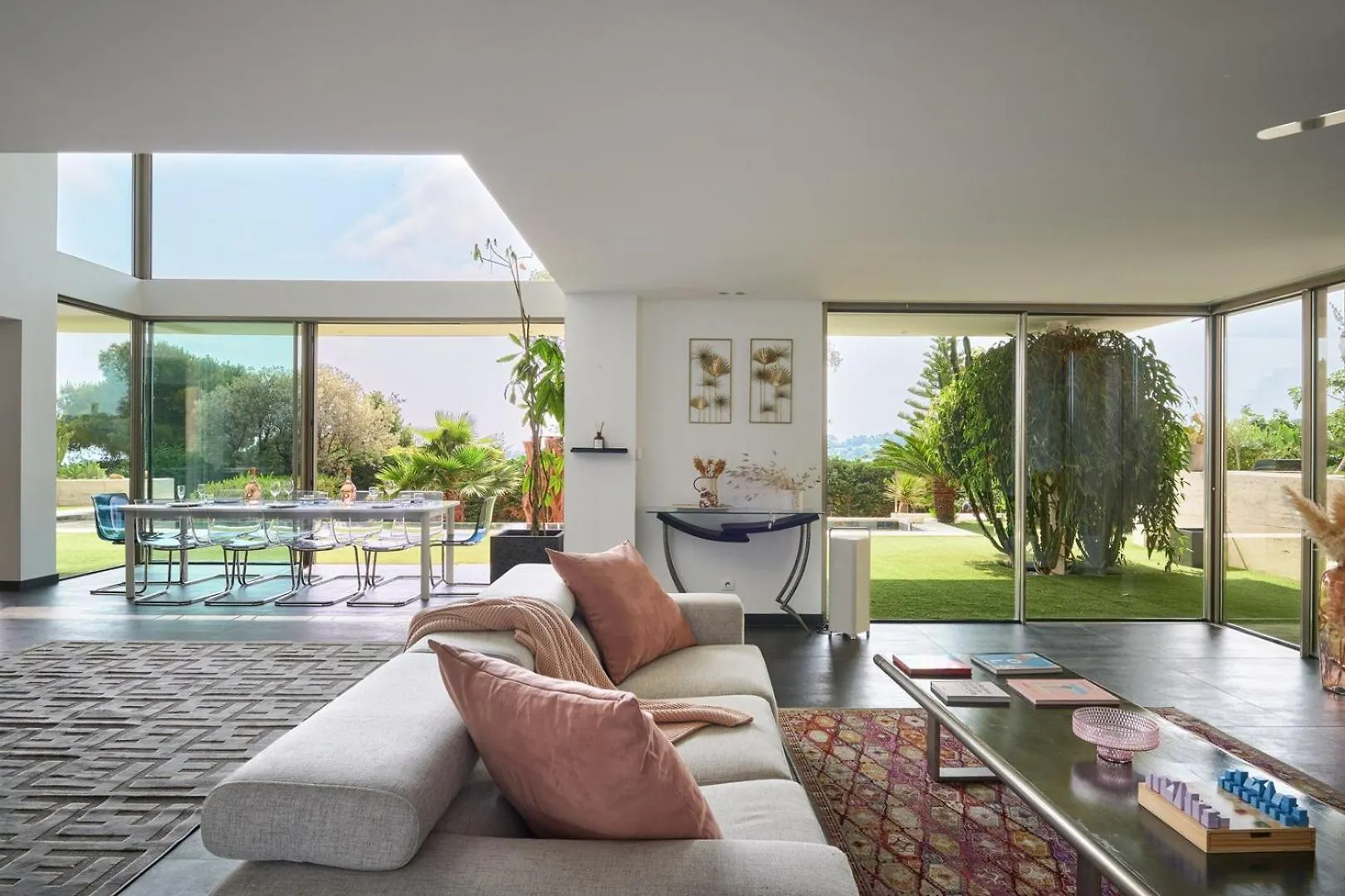 Cannes - Modern Villa With 180° Sea View Vallauris Francia